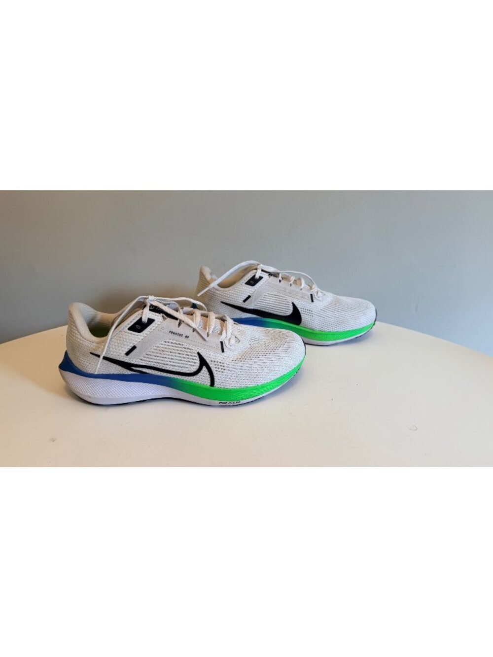 Nike Pegasus 40 Men's Size 9 Extra Wide Running Shoes DV7480-006 White / Green